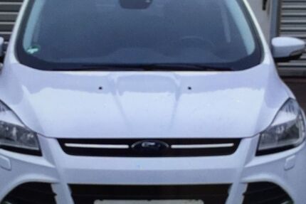 Ford Kuga 150.000 km 9.299 &euro; Neumünster 24539