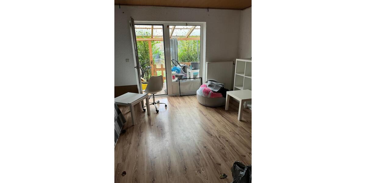 5 Z. Reihenhaus Kiel-Salzburger Str.134 Besichtigung: 14.12.2025 5 zimmer