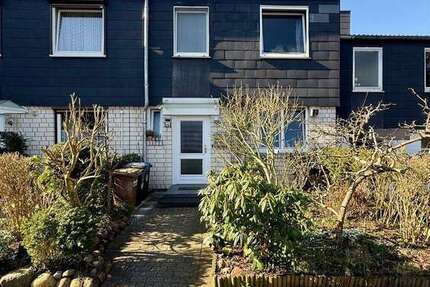 Haus zum Kaufen in Kiel 225.000 € 151.21 m²