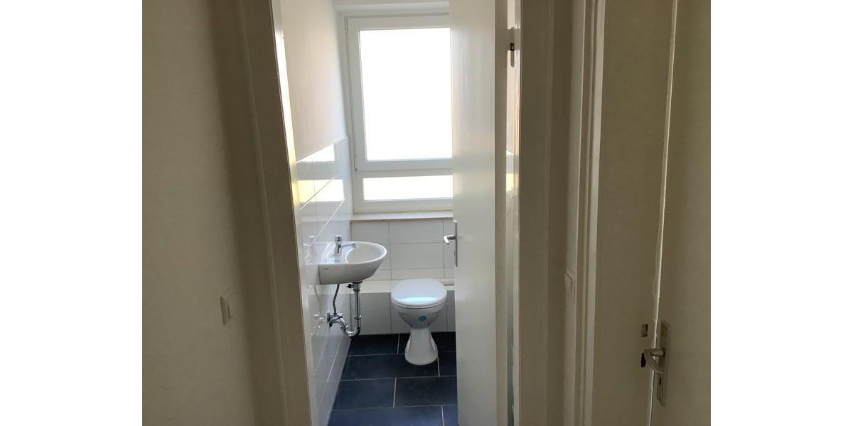 Erdgeschoßwohnung Eckernförde - 4 Zimmer, 100 m&sup2;, 1.147&euro; | Angebot:26081032
