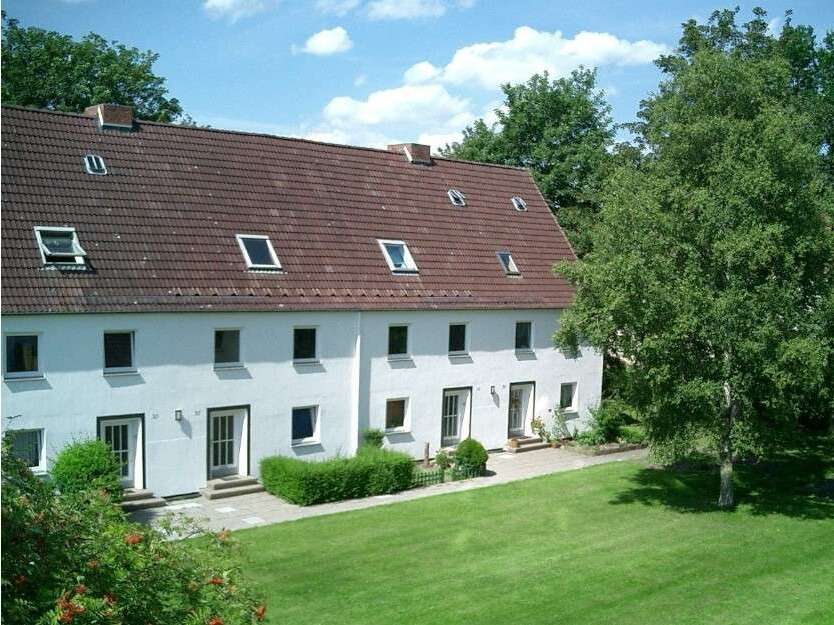 Wohnung zum Kaufen in Kiel 137.700 € 45.89 m²