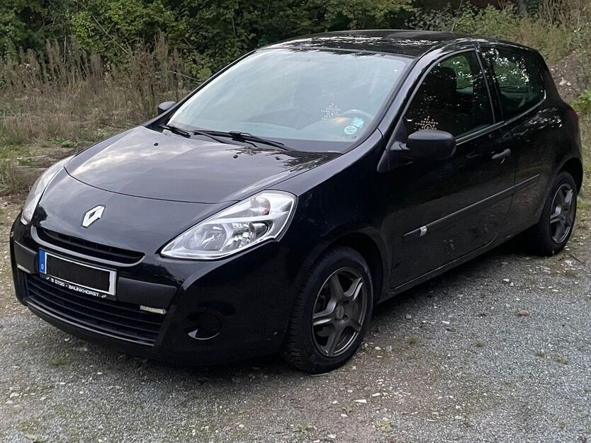 Renault Clio 47.000 km 4.499 € Neumünster 24537