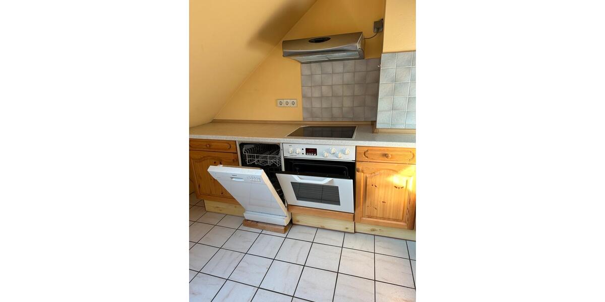 Eine Dachgeschoss 1 zimmer