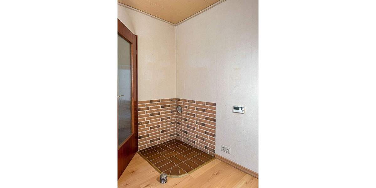 Doppelhaushälfte Kiel Elmschenhagen-Süd - 6 Zimmer, 140 m&sup2;, 310.000&euro; | Angebot:25729236