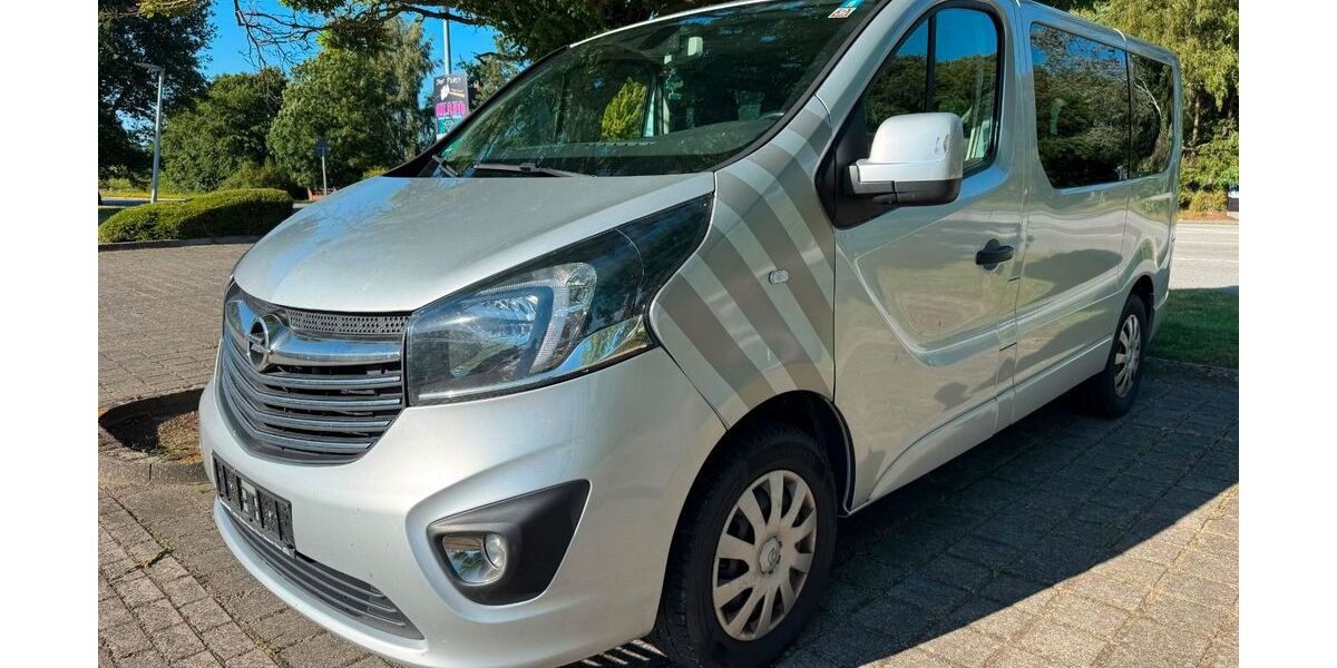 Opel Vivaro 221.000 km 10.999 &euro; Neumünster 24537
