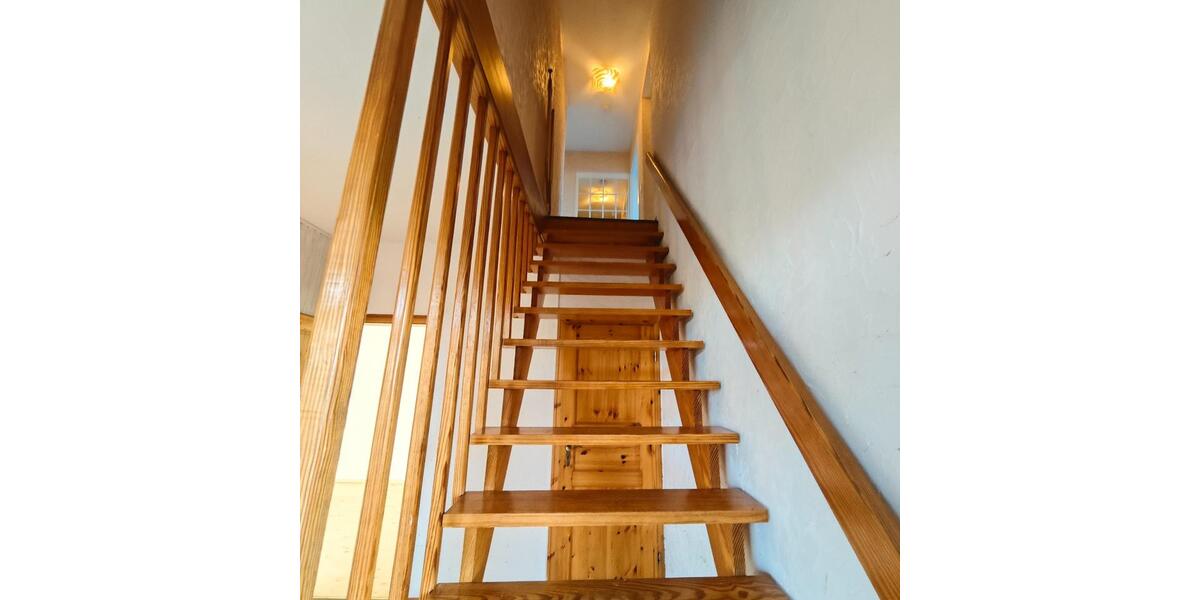 Ruhige 4-Zimmer-Wohnung (116 m²) mit Garten, 2 Min zum Kanal 4 zimmer