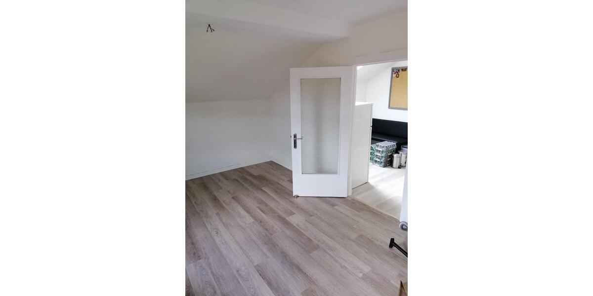 Dachgeschoßwohnung Osterrönfeld - 3 Zimmer, 79 m&sup2;, 630&euro; | Angebot:26415355