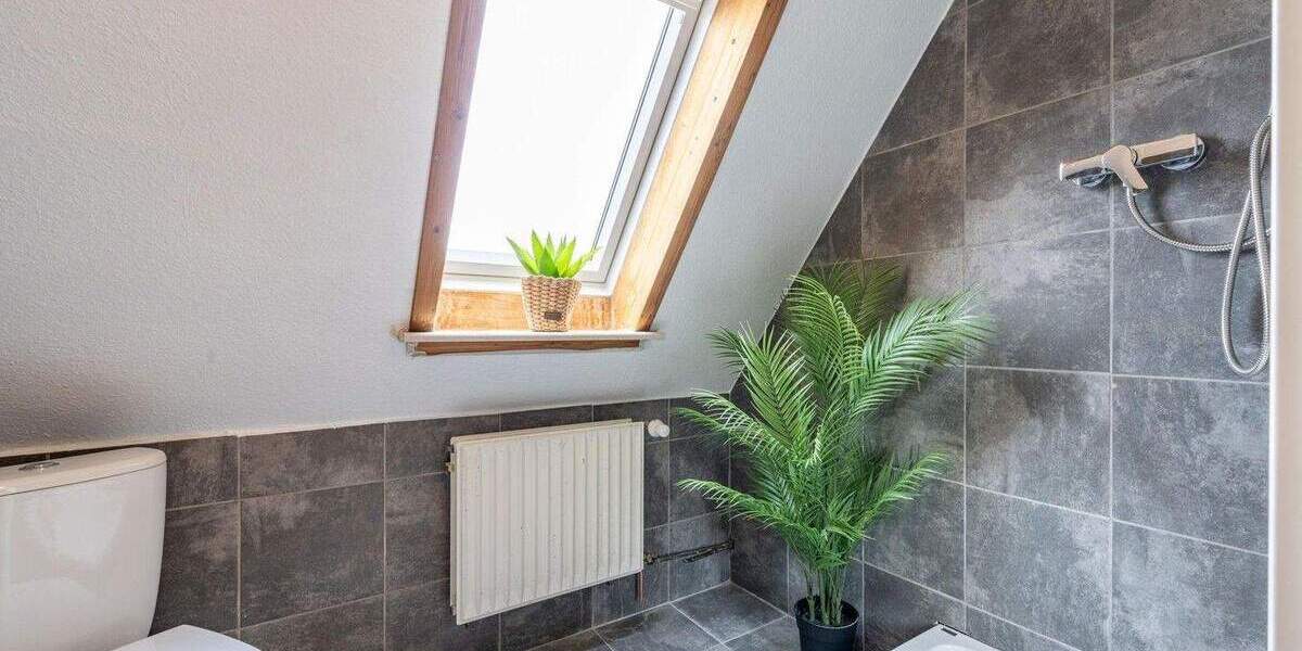 Reihenmittelhaus Kiel Elmschenhagen-Nord - 6 Zimmer, 123 m&sup2;, 419.000&euro; | Angebot:25716429