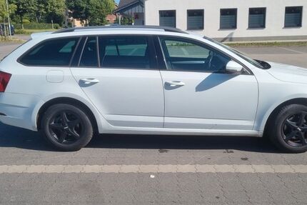 Skoda Octavia 127.000 km 10.990 &euro; Westensee 24259