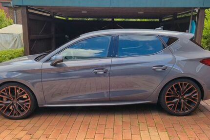 Cupra Leon 33.000 km 29.900 &euro; Kiel 24111