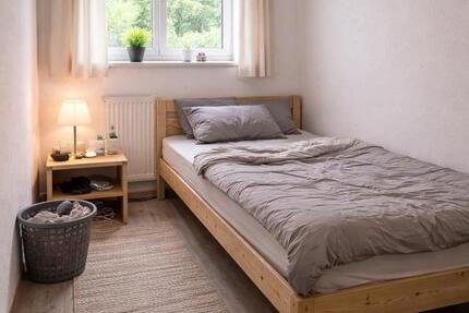 Wohnung Kiel Friedrichsort - 1 Zimmer, 17 m&sup2;, 325&euro; | Angebot:25778537