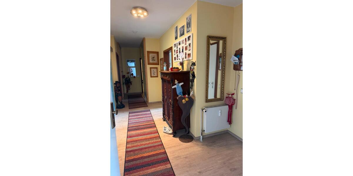 Etagenwohnung Kronshagen - 4 Zimmer, 95 m&sup2;, 320.000&euro; | Angebot:27082000