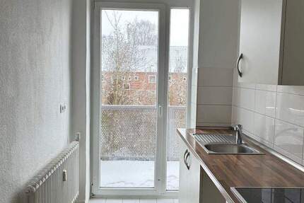 Wohnung Kiel Neumühlen-Dietrichsdorf - 2 Zimmer, 53 m&sup2;, 560&euro; | Angebot:24832273