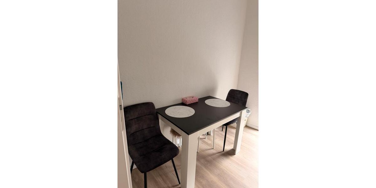Etagenwohnung Kiel Gaarden-Ost - 2 Zimmer, 20 m&sup2;, 880&euro; | Angebot:26102873
