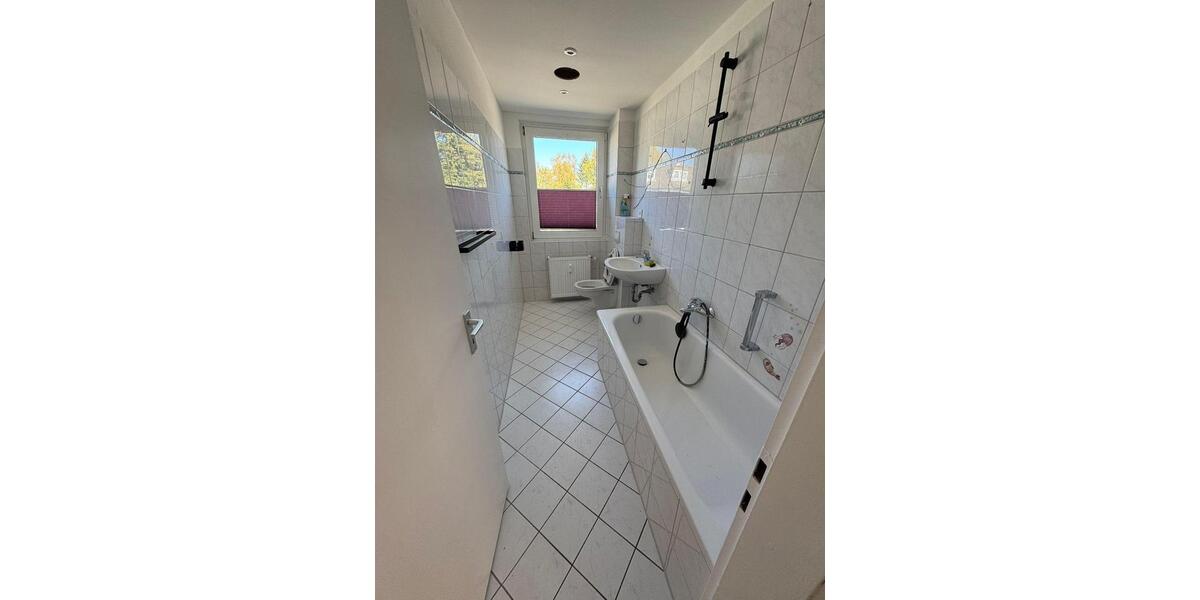 Etagenwohnung Kiel Friedrichsort - 4 Zimmer, 88 m&sup2;, 1.100&euro; | Angebot:26373424