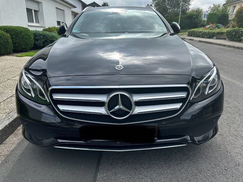 E 220