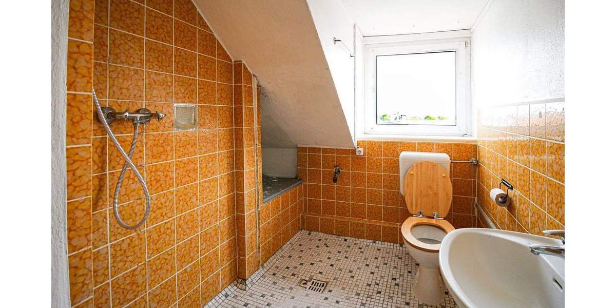 Etagenwohnung Kiel Blücherplatz - 3 Zimmer, 87 m&sup2;, 115.000&euro; | Angebot:24098085