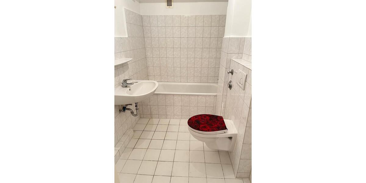 Etagenwohnung Kiel Neumühlen-Dietrichsdorf - 2 Zimmer, 76 m&sup2;, 630&euro; | Angebot:26142444