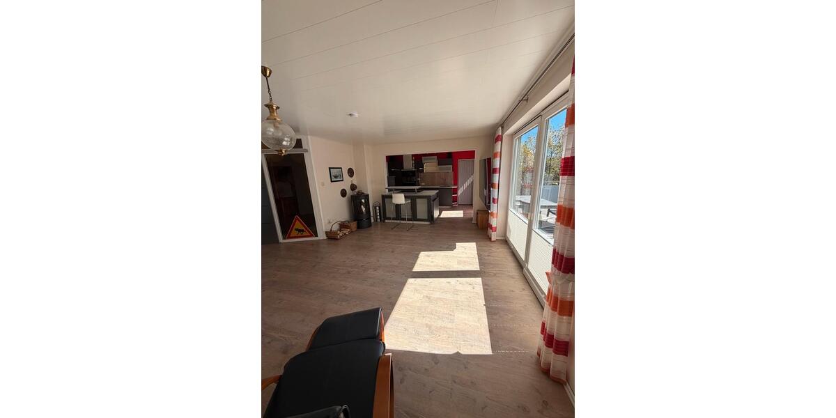 Etagenwohnung Flintbek - 4 Zimmer, 160 m&sup2;, 1.985&euro; | Angebot:26324218