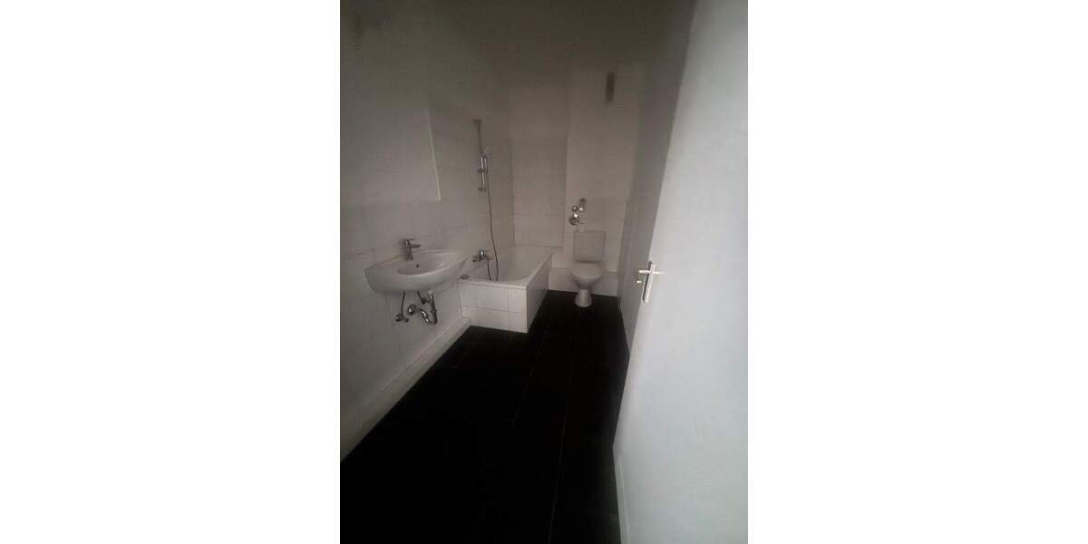 Etagenwohnung Neumünster Innenstadt - 2 Zimmer, 64 m&sup2;, 510&euro; | Angebot:25815463