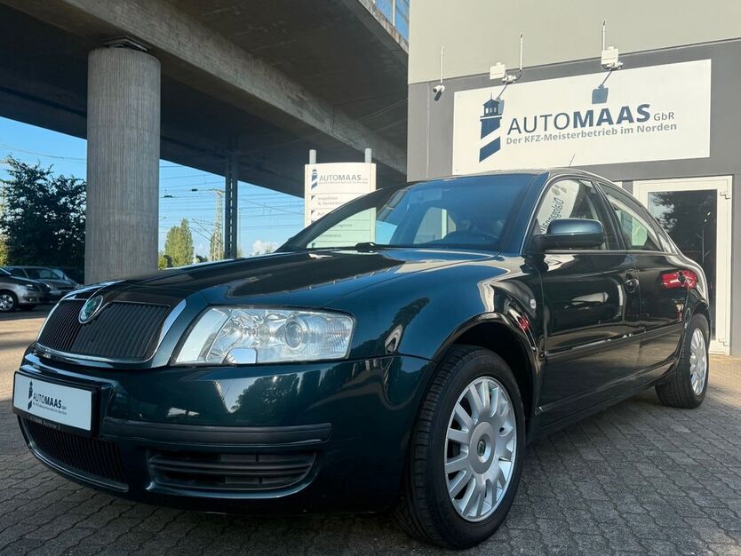 Skoda Superb 122.966 km 4.980 € Neumünster 24536