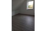 Dachgeschoßwohnung Büdelsdorf - 2 Zimmer, 38 m&sup2;, 478&euro; | Angebot:25992575
