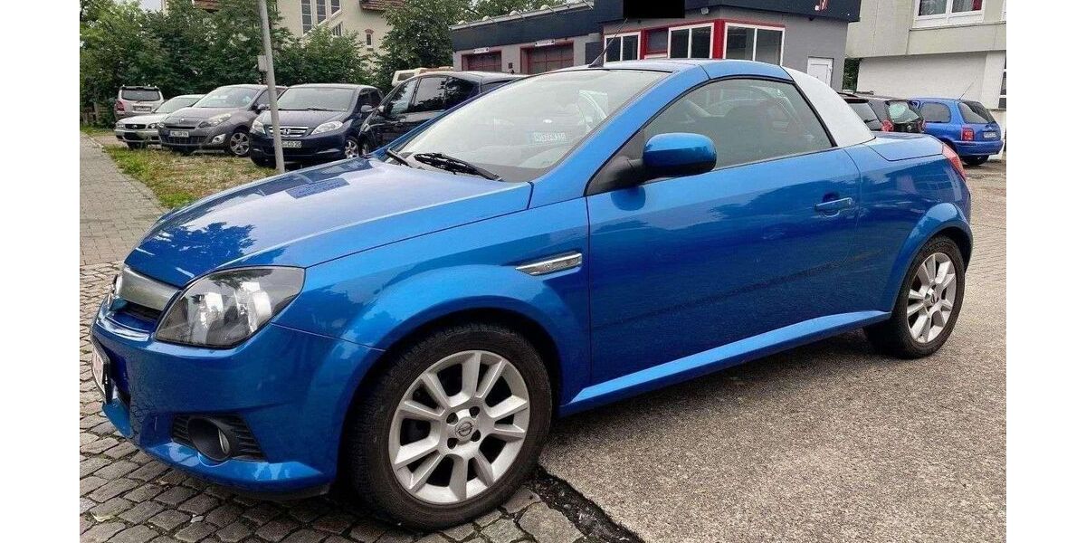 Opel Tigra 42.000 km 4.200 &euro; Neumünster 24534