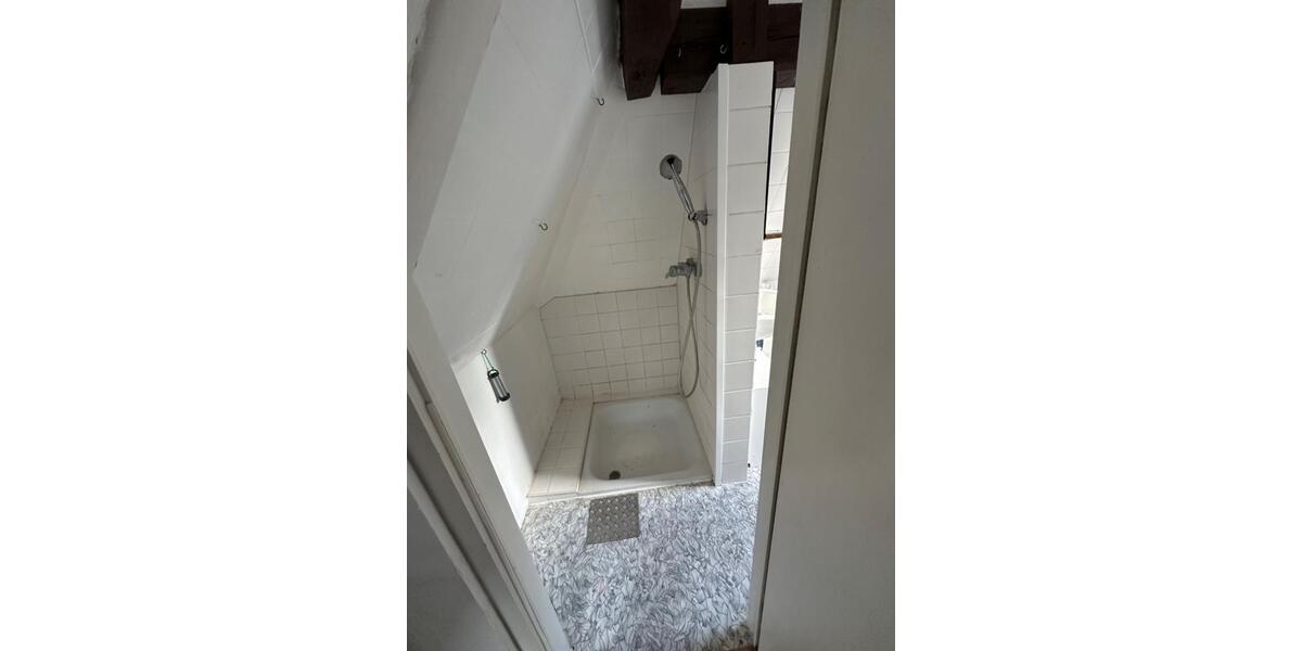 Dachgeschoßwohnung Kiel Blücherplatz - 1.5 Zimmer, 20 m&sup2;, 90.000&euro; | Angebot:26482233