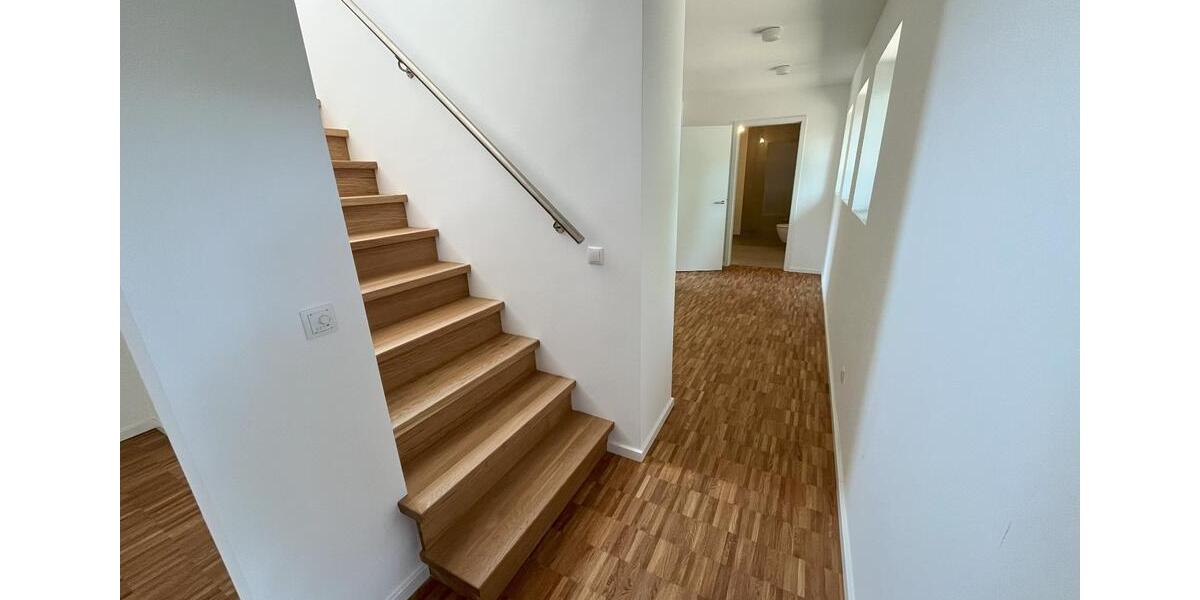 Einfamilienhaus Gettorf - 5 Zimmer, 204 m&sup2;, 3.000&euro; | Angebot:26136199