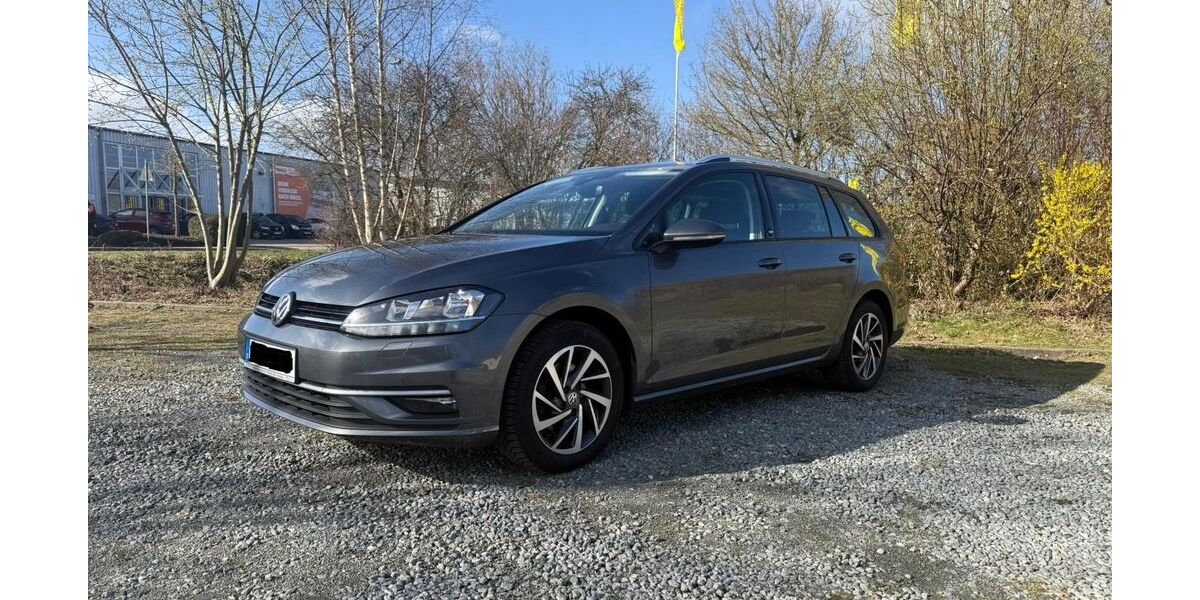 VW Golf 136.700 km 10.599 &euro; Flintbek 24220