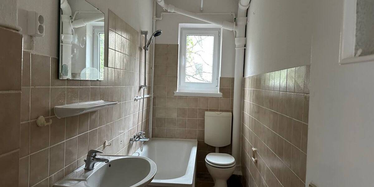 Etagenwohnung Kiel Gaarden-Ost - 2 Zimmer, 61 m&sup2;, 510&euro; | Angebot:26343184