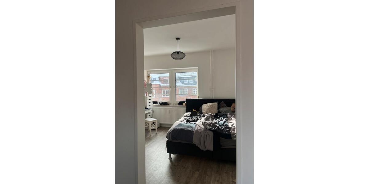 Etagenwohnung Kiel Schreventeich - 5 Zimmer, 98 m&sup2;, 1.648&euro; | Angebot:26221475