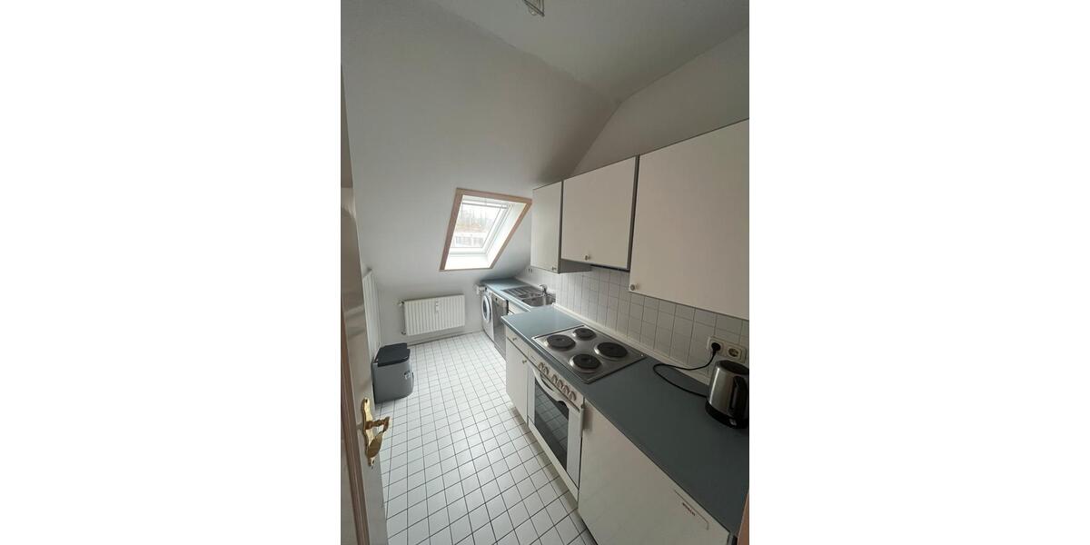 Dachgeschoßwohnung Kiel Blücherplatz - 1 Zimmer, 40 m&sup2;, 650&euro; | Angebot:25811752