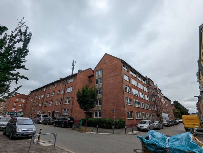 Etagenwohnung Kiel Gaarden-Ost - 1 Zimmer, 149 m&sup2;, 95.000&euro; | Angebot:23490569