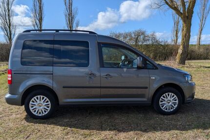 VW Caddy 178.255 km 8.700 &euro; Kiel 24149