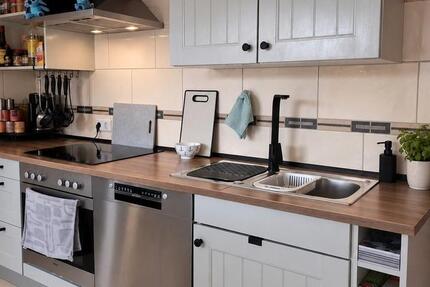 Haus Bornhöved - 4 Zimmer, 130 m&sup2;, 1.350&euro; | Angebot:27636048