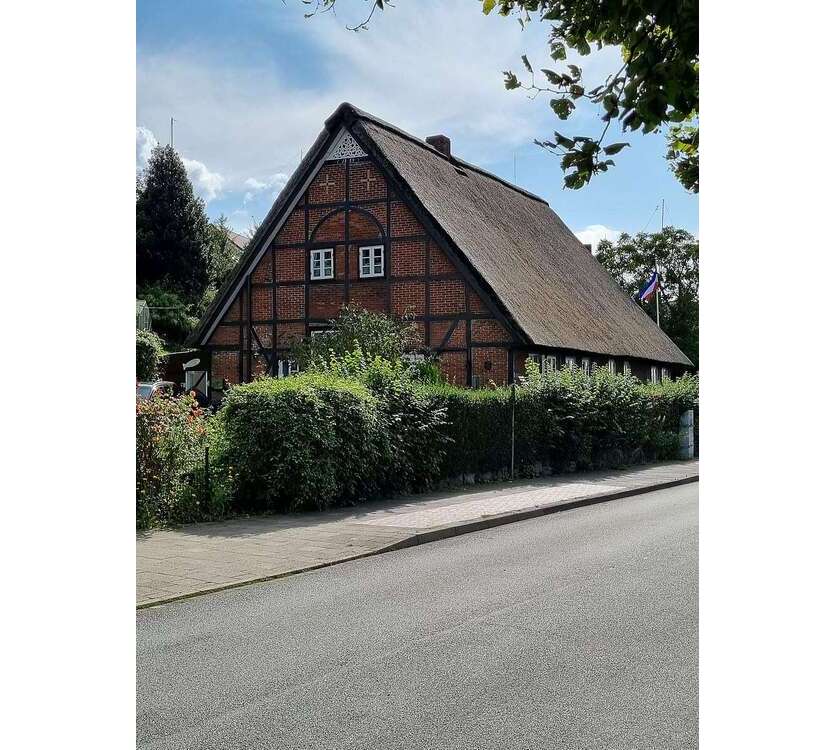 Haus zum Kaufen in Laboe 980.000 € 162 m²