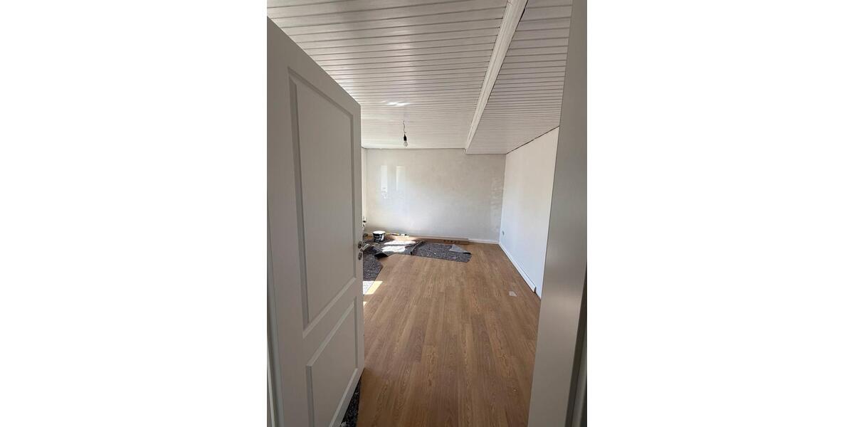 Erdgeschoßwohnung Bredenbek - 4 Zimmer, 120 m&sup2;, 1.750&euro; | Angebot:26534320