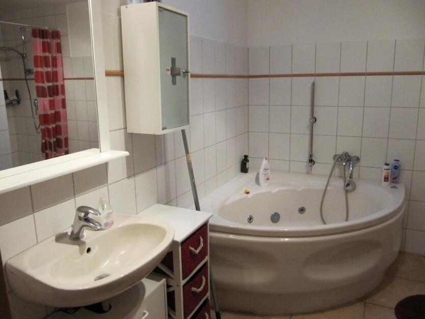 Geräumige 2-Zimmer-Eigentumswohnung, Nähe RDECK