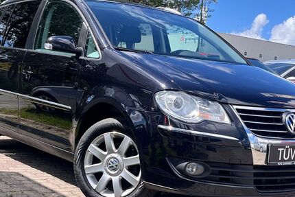 VW Touran 183.000 km 4.499 &euro; Flintbek 24220