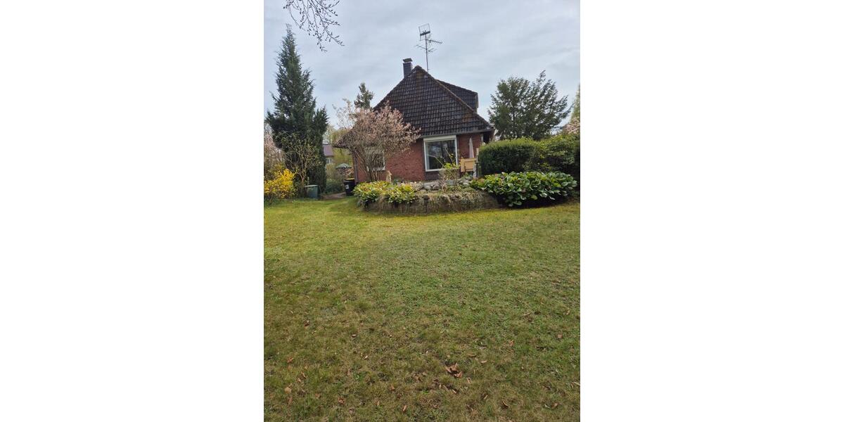Einfamilienhaus Bordesholm - 4 Zimmer, 135 m&sup2;, 1.650&euro; | Angebot:26340954