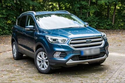 Ford Kuga 53.000 km 15.300 &euro; Kiel 24103