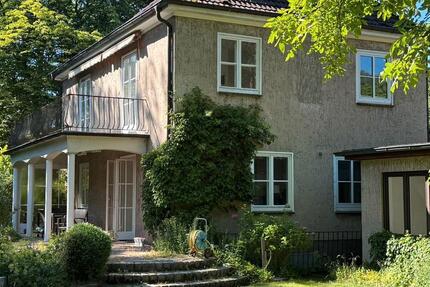 Haus Heikendorf - 9 Zimmer, 260 m&sup2;, 3.000&euro; | Angebot:27638412