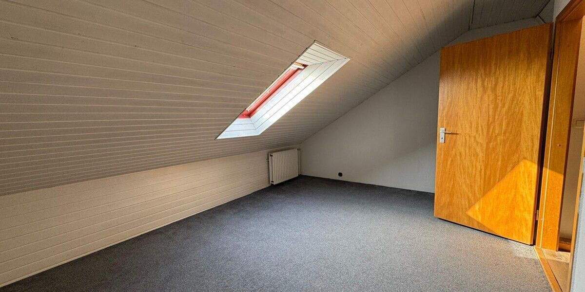 Reihenmittelhaus Schönberg - 6 Zimmer, 120 m&sup2;, 1.250&euro; | Angebot:25523411