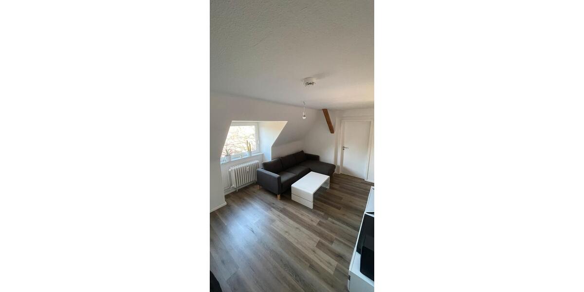 Dachgeschoßwohnung Kiel Friedrichsort - 3.5 Zimmer, 72 m&sup2;, 923&euro; | Angebot:25418368