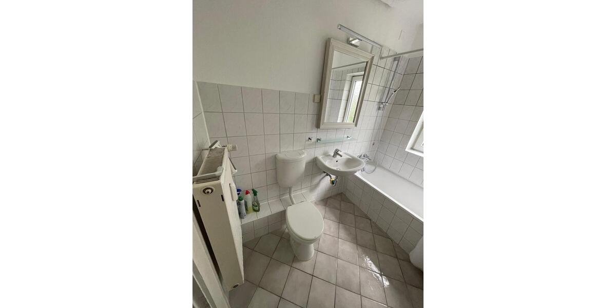 Etagenwohnung Kiel Ravensberg - 4 Zimmer, 90 m&sup2;, 1.200&euro; | Angebot:25270667