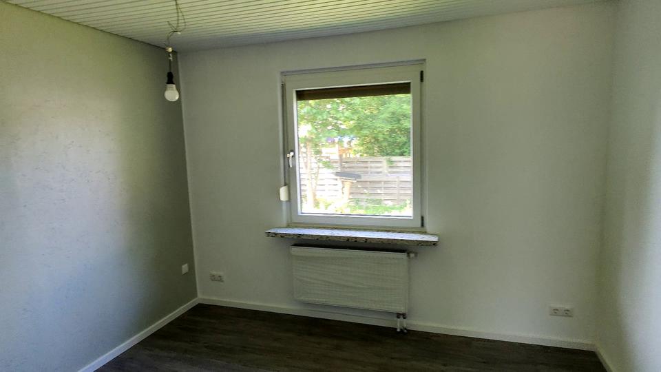 Einfamilienhaus Büdelsdorf - 4 Zimmer, 90 m&sup2;, 260.000&euro; | Angebot:27225371
