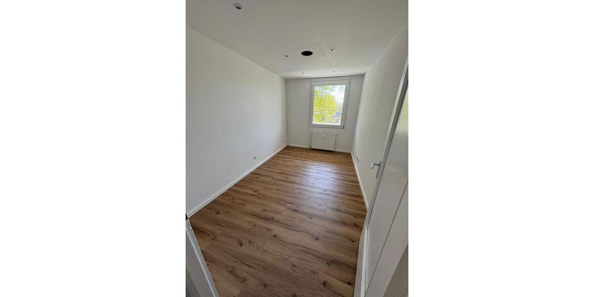 Etagenwohnung Kiel Friedrichsort - 4 Zimmer, 88 m&sup2;, 1.000&euro; | Angebot:26287669