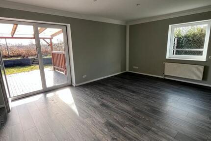 Wohnung Hohenfelde - 4 Zimmer, 105 m&sup2;, 1.400&euro; | Angebot:25287017