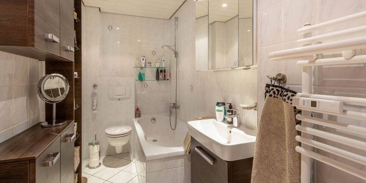 Etagenwohnung Kiel Neumühlen-Dietrichsdorf - 3 Zimmer, 87 m&sup2;, 239.000&euro; | Angebot:26673597